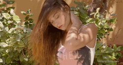 18og.16.03.06.sabrisse.brace.yourself.4k