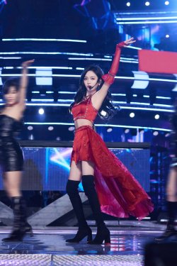 0089KBGPly1gm7ipx5o08j327h3b67wi(1)