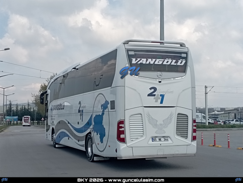 Picsart_26-04-11_19-17-48-763